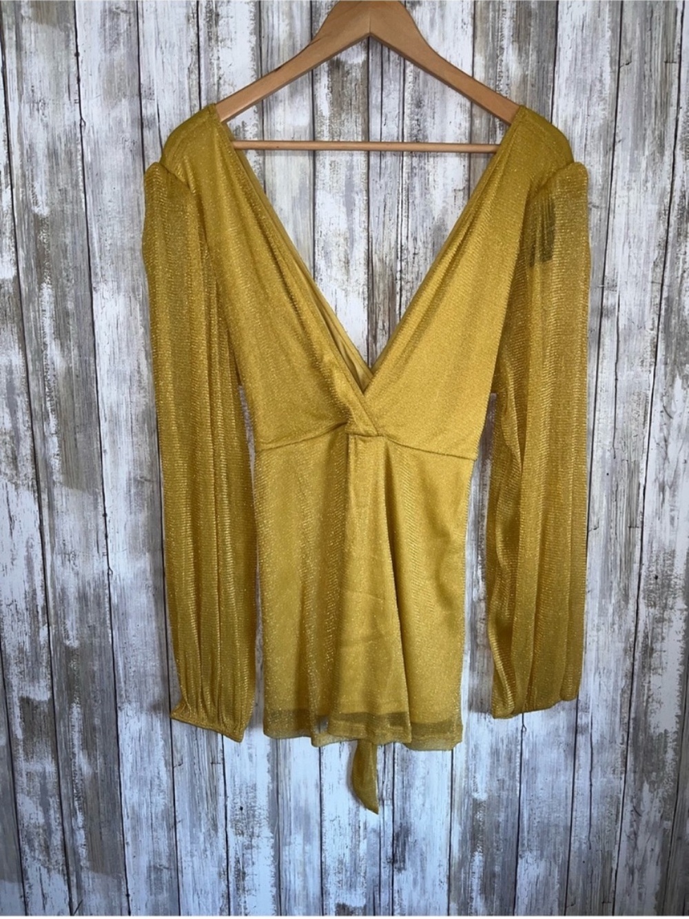 Torrid Gold Metallic Glitter Surplice Wrap Peplum Top 1X NWT - Picture 2 of 8